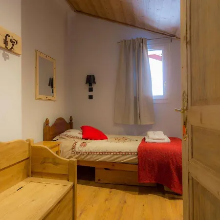 Triplex 12 Pers à - 4 Flocons Or, Cheminée, Wifi, Proche Pistes Et Commerces - Fr-1-637-10 *