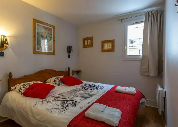 Triplex 12 Pers à - 4 Flocons Or, Cheminée, Wifi, Proche Pistes Et Commerces - Fr-1-637-10 *