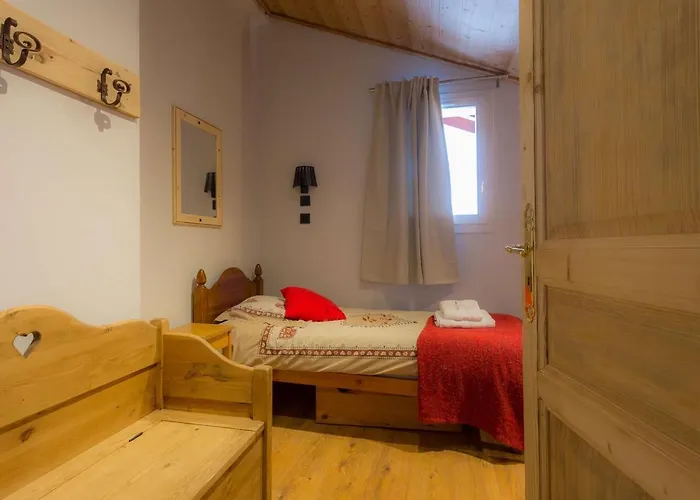 Triplex 12 Pers à - 4 Flocons Or, Cheminée, Wifi, Proche Pistes Et Commerces - Fr-1-637-10 *